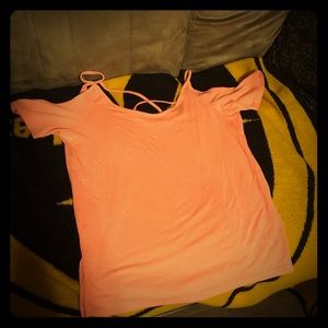 Open shoulder crisscrossing back tee